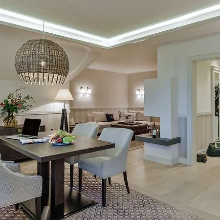 Severin's & 5* 카이톰